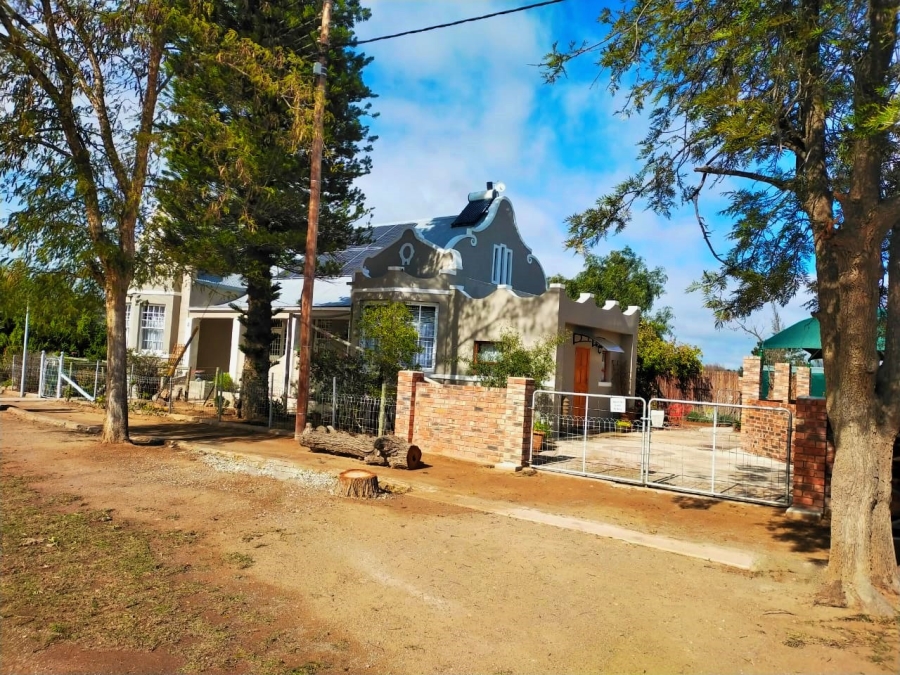 3 Bedroom Property for Sale in Steytlerville Eastern Cape